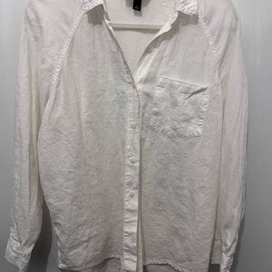 Universal Thread White Casual Button Down Shirt